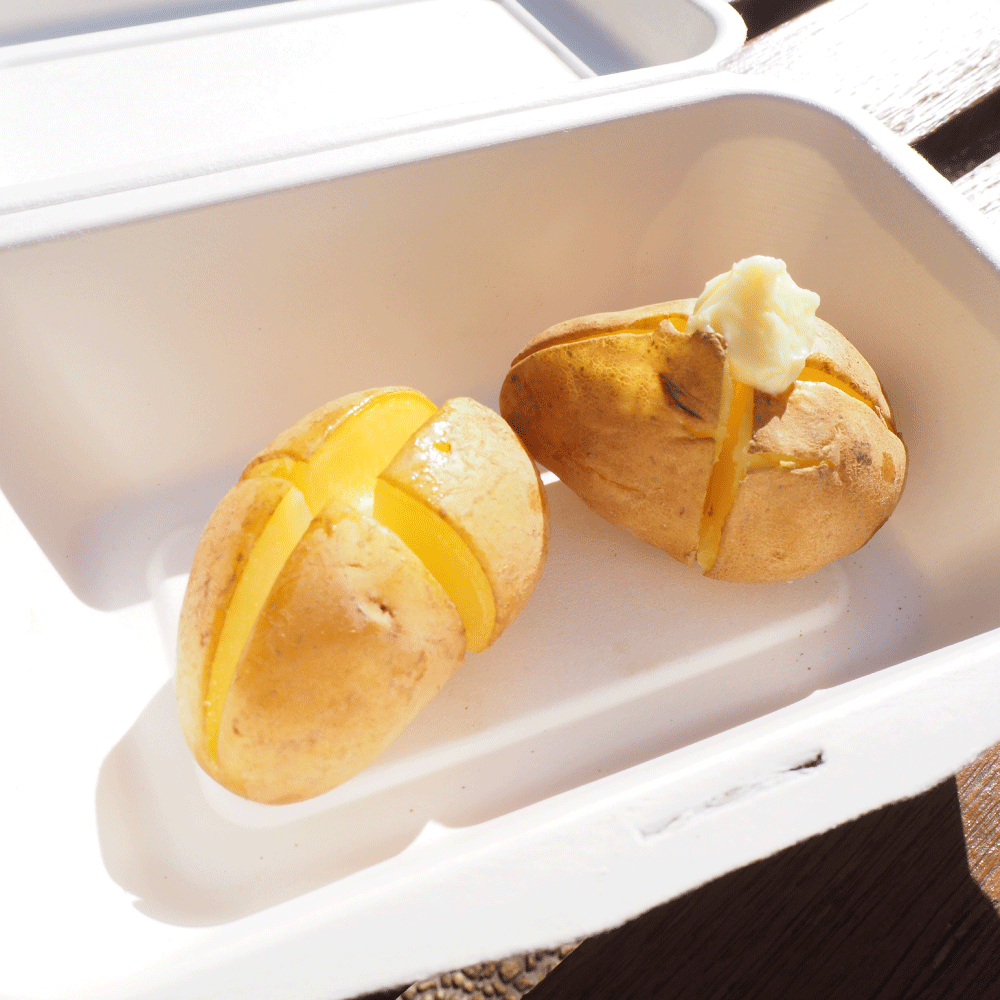 大阪産(もん)じゃがいもの絶品デカボじゃがバター​