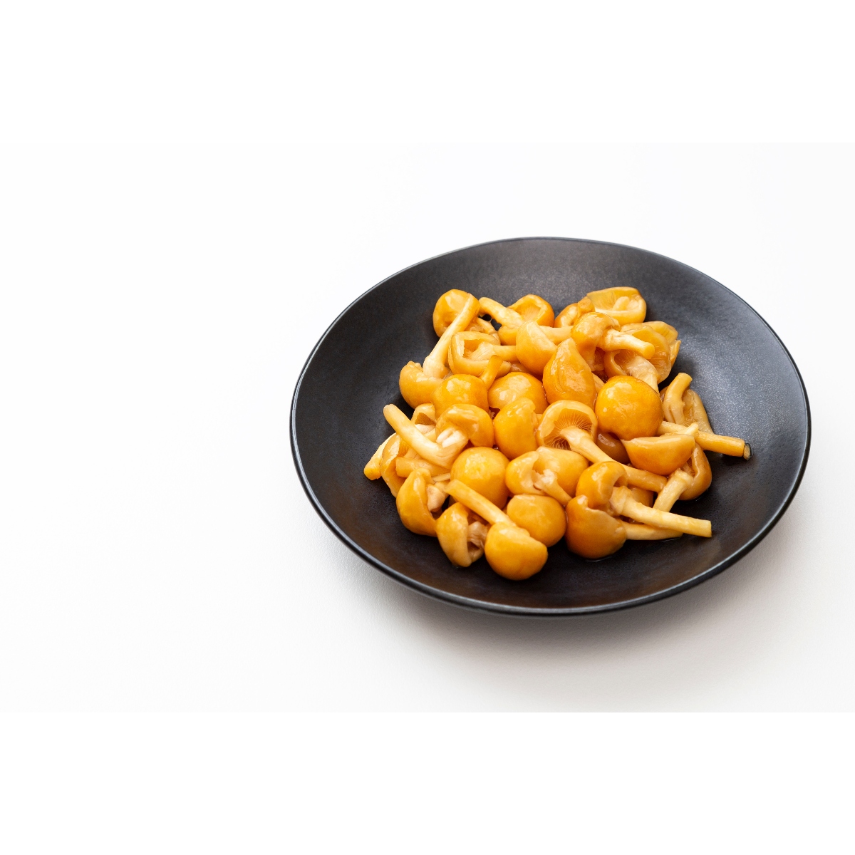 割野きのこ組合さんの有機JAS水郷なめこ(大粒)